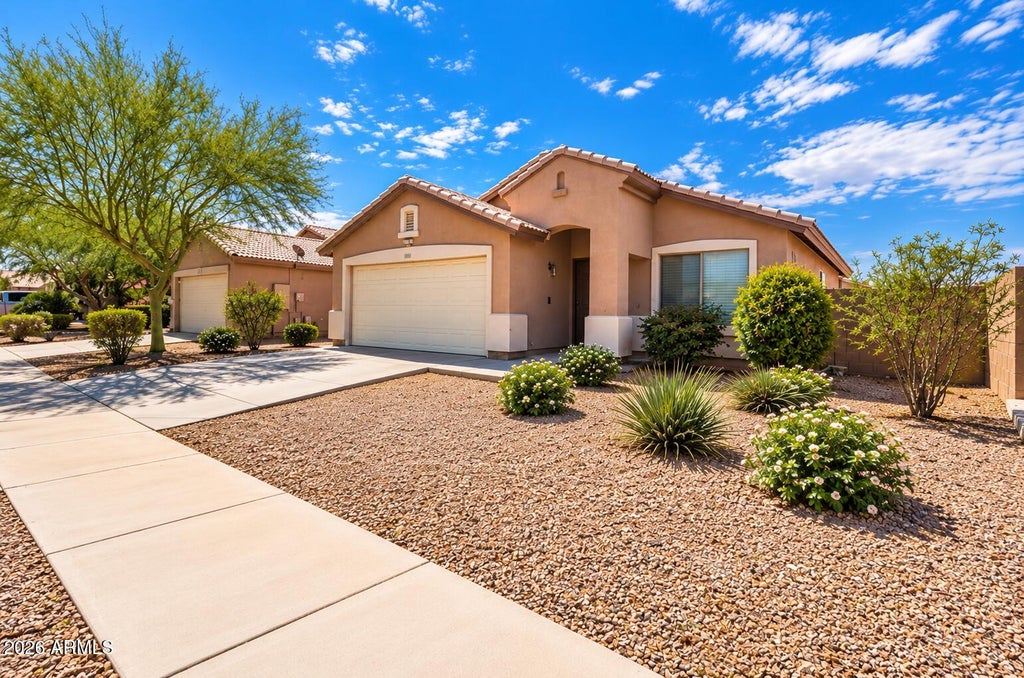 Photo of 17271 W Apache Street, Goodyear, AZ 85338 (MLS # 7065907)