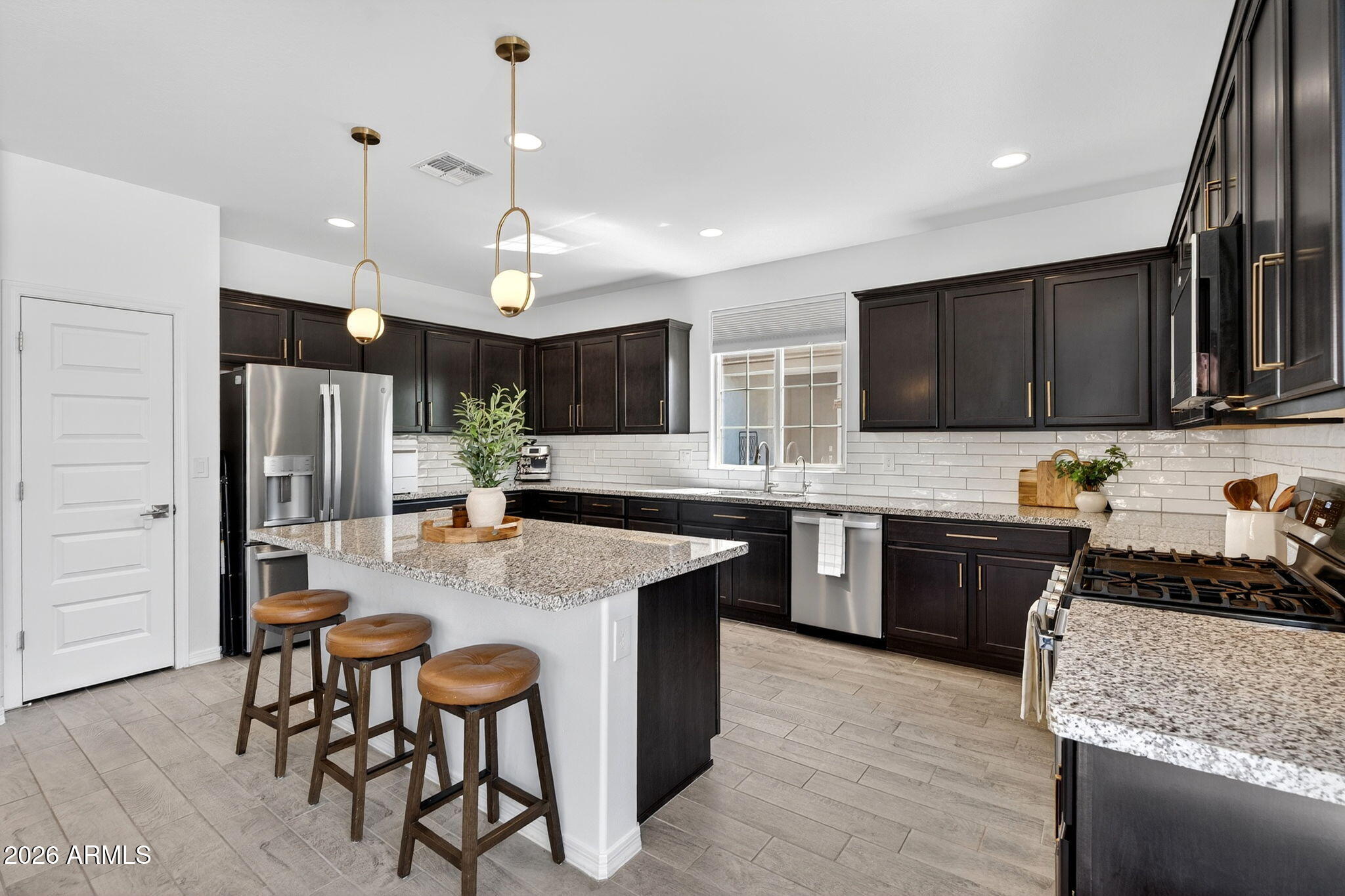 14253 W BUCKSKIN Trail