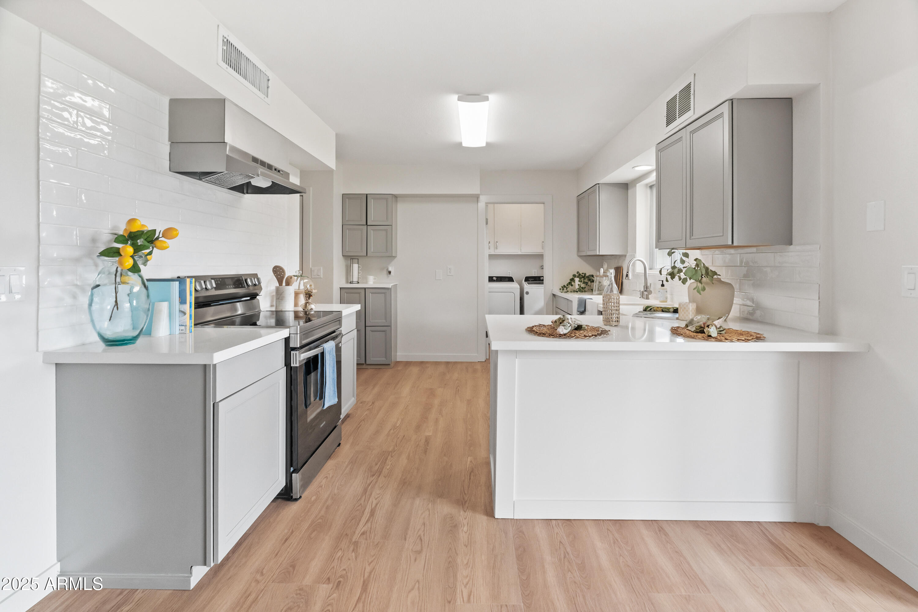 10417 W PRAIRIE HILLS Circle