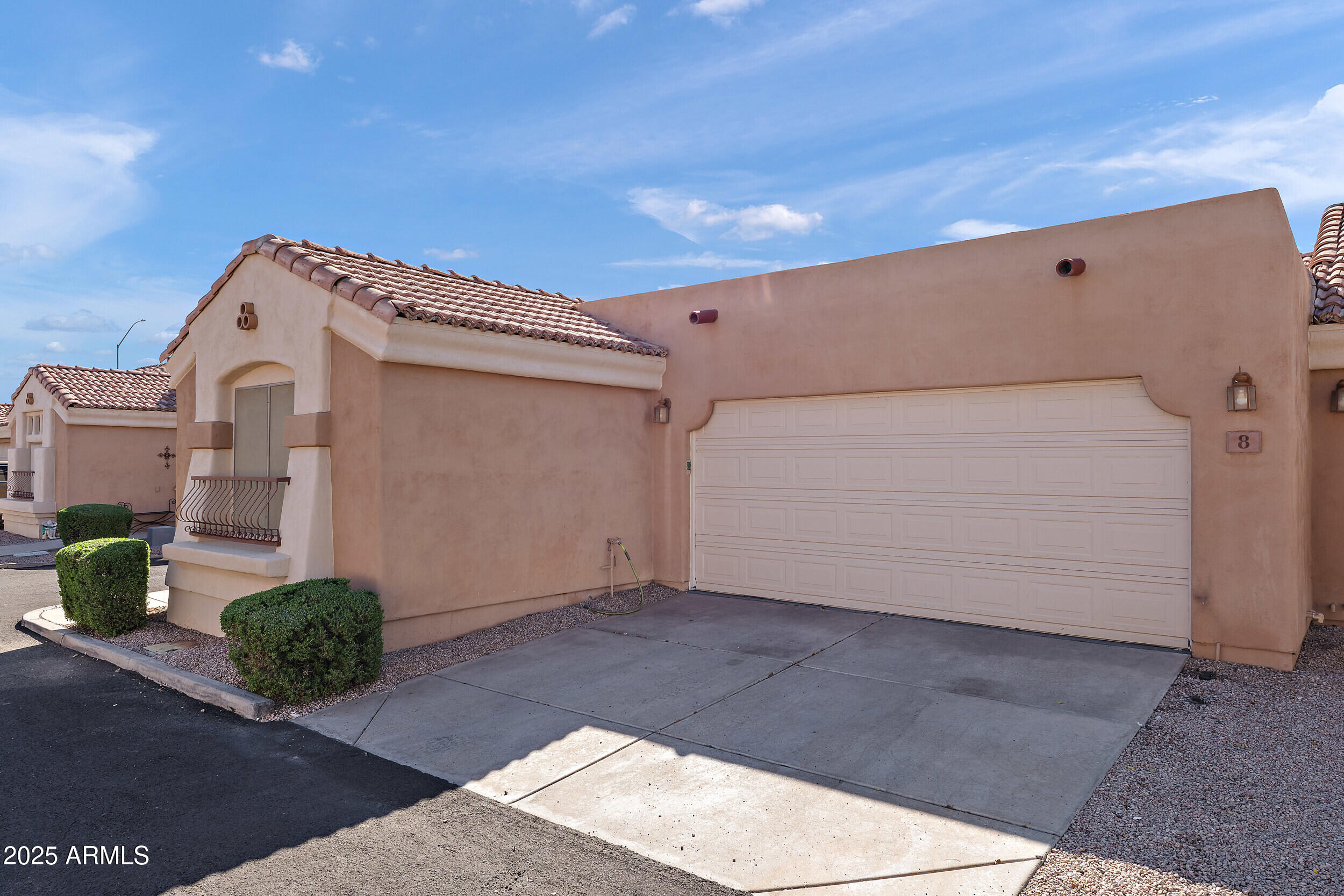 1260 S LINDSAY Road 8