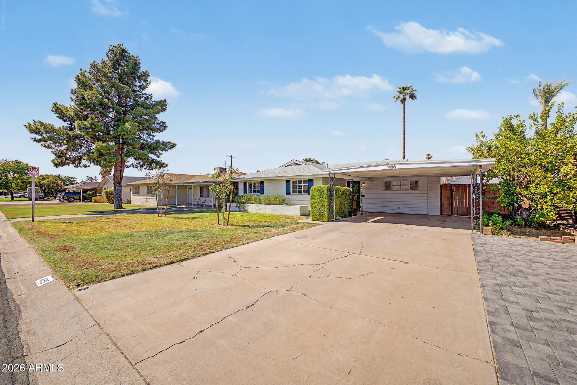 420 W CHEERY LYNN Road
