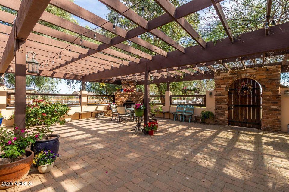 18707 W ELM Street