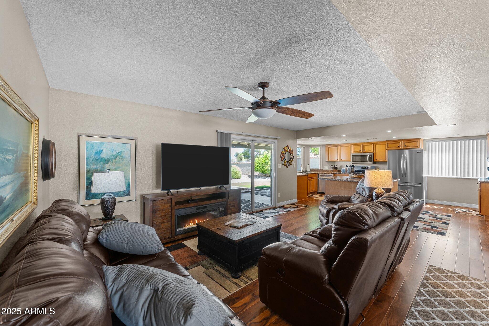 10410 W Royal Palm Rd --