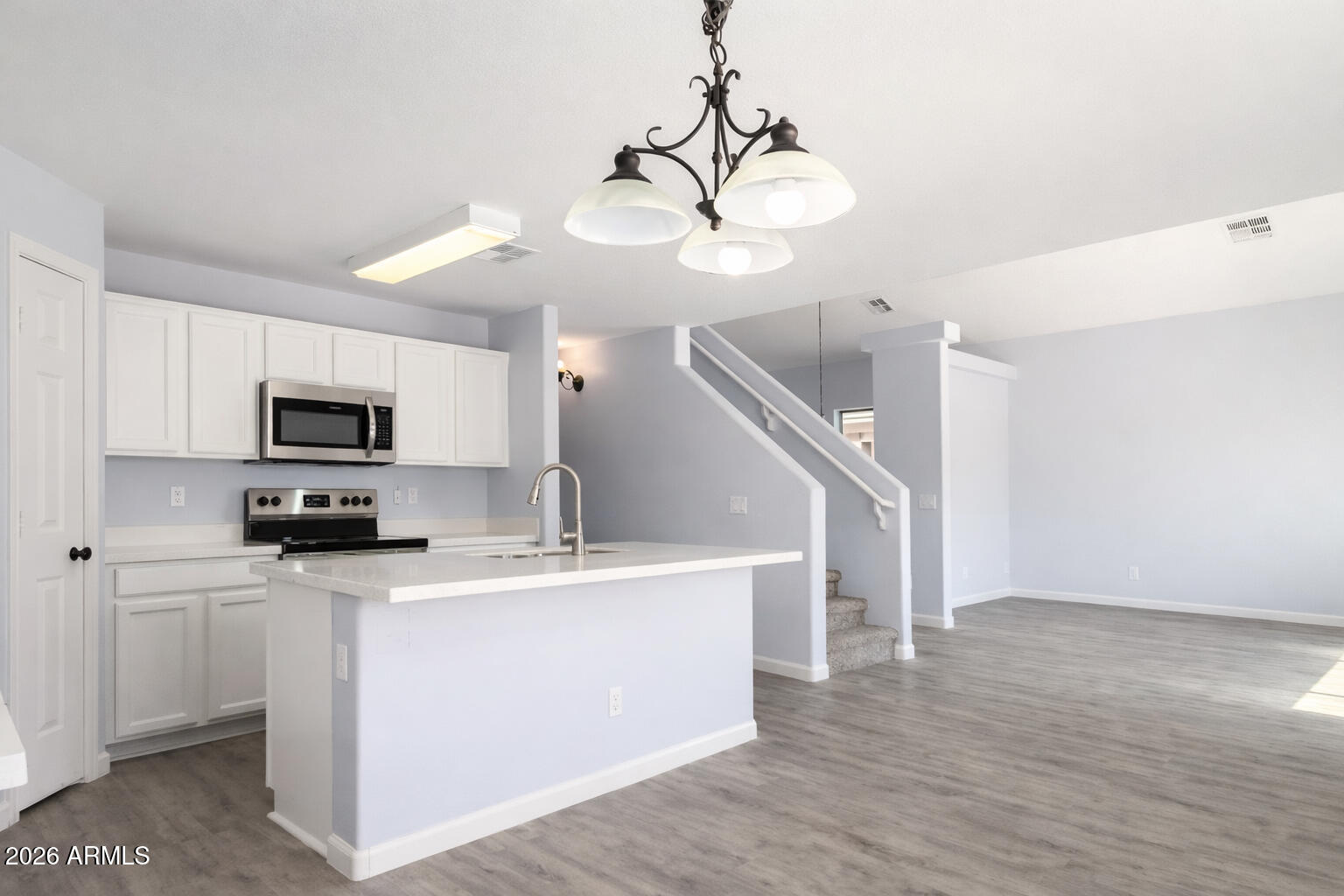 45677 W WINDMILL Drive