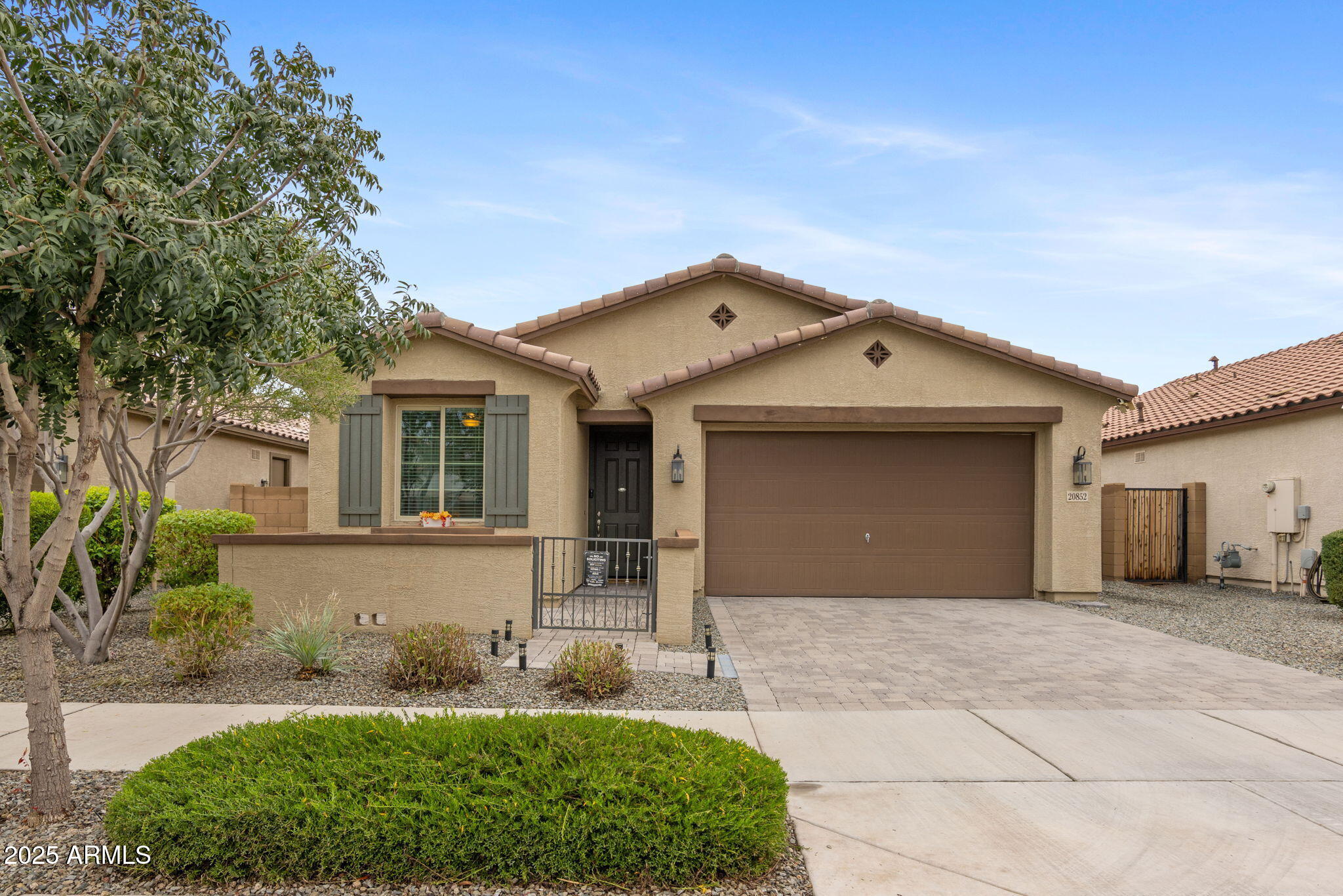 20852 E KINGBIRD Drive