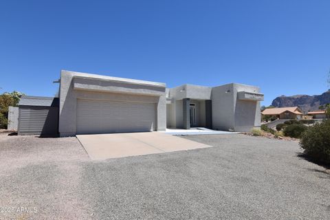 2570 E Manzanita Street Apache Junction AZ 85119