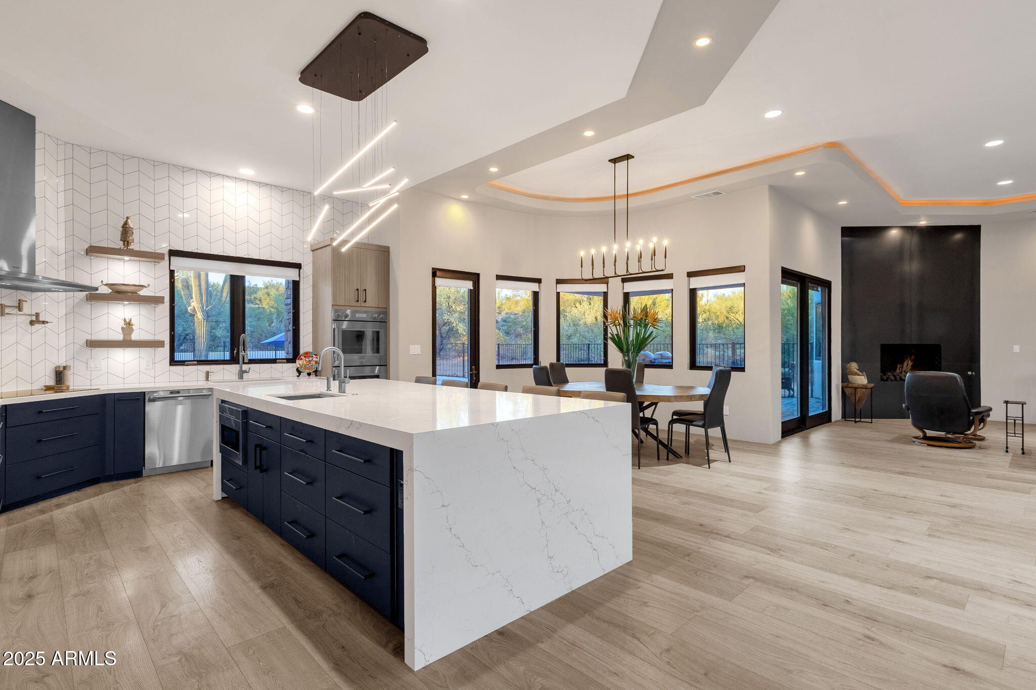 BLACK MOUNTAIN SHADOWS - Residential