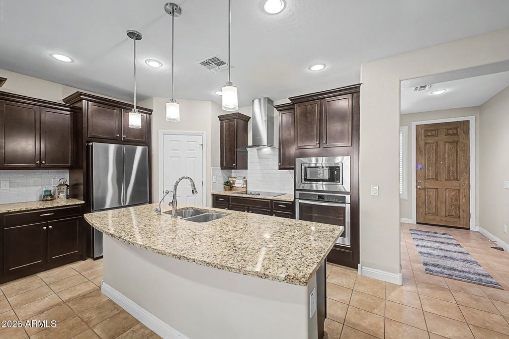 Photo of 10748 W Lariat Lane, Peoria, AZ 85383 (MLS # 7017833)