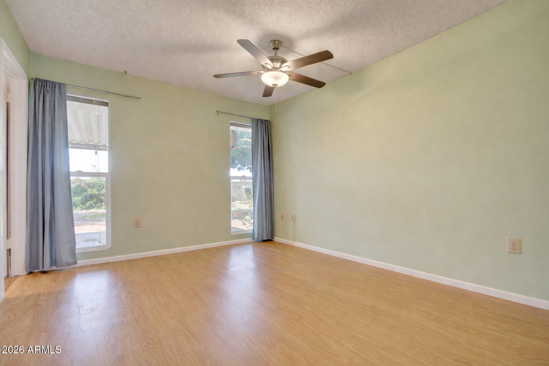 15416 N RIDGEVIEW Road