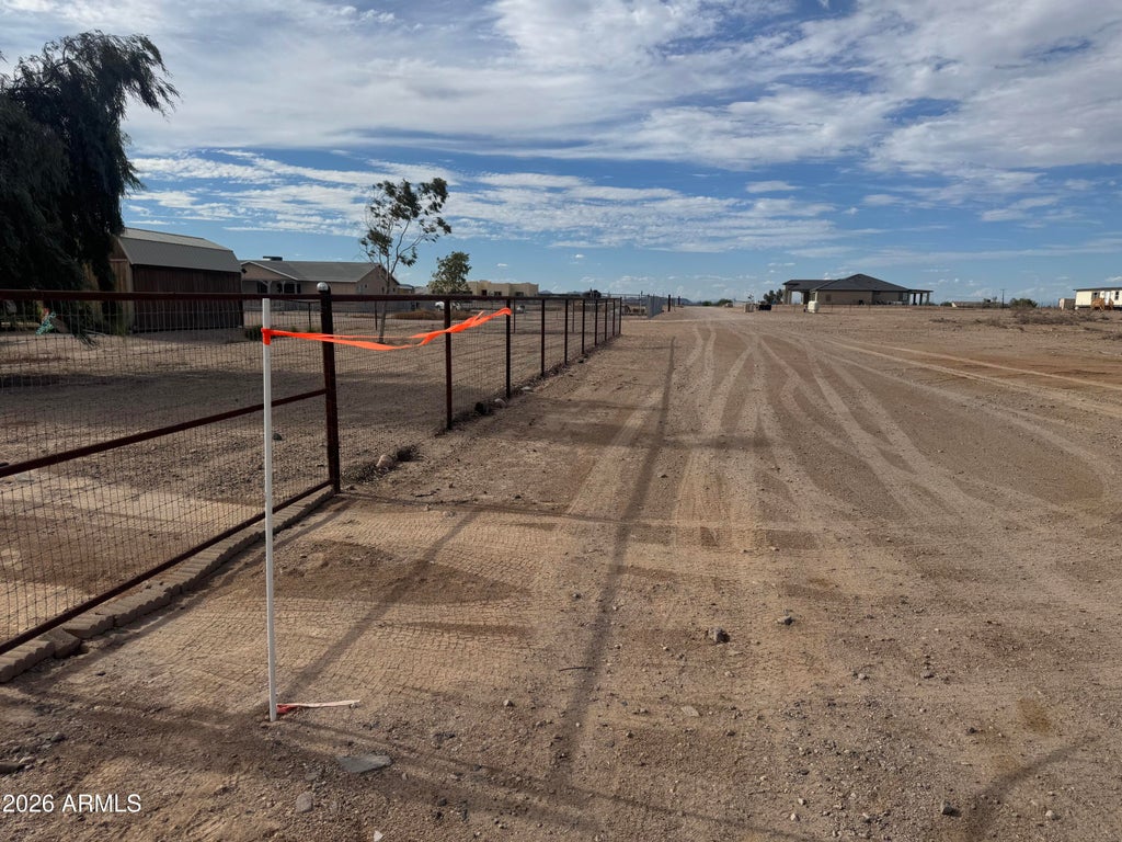Photo of 361 W Southern Avenue #-, Tonopah, AZ 85354 (MLS # 7048524)