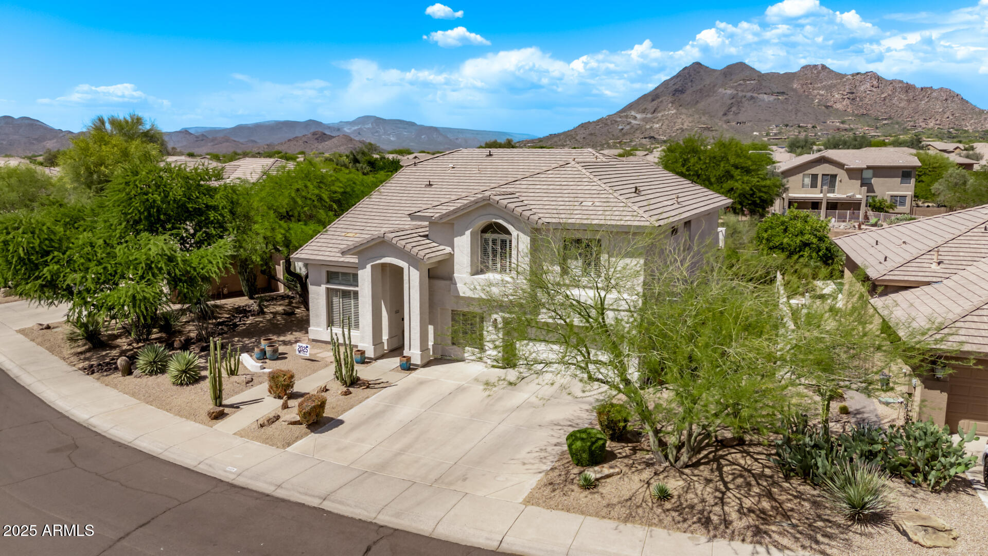 6026 E SONORAN Trail