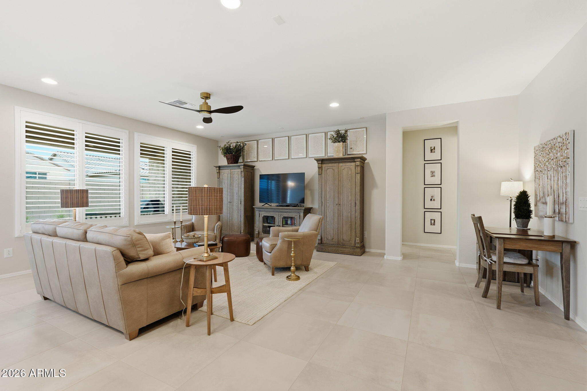 7674 W CACTUS WREN Way