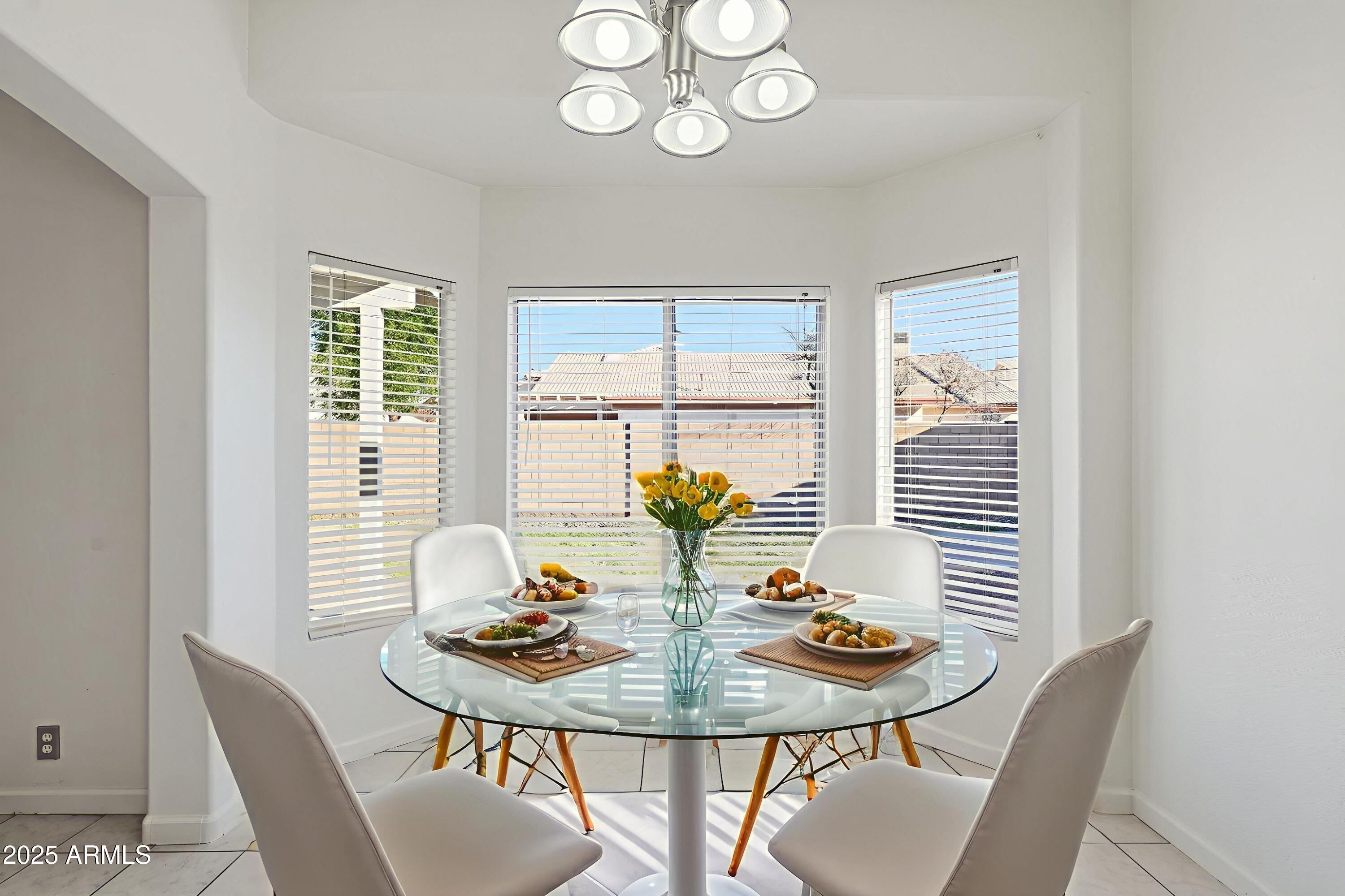 10224 W OREGON Avenue