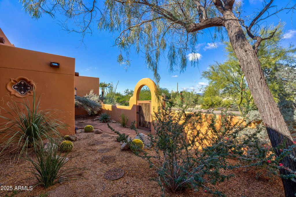 Photo of 8529 E Carefree Drive, Carefree, AZ 85377 (MLS # 6951494)