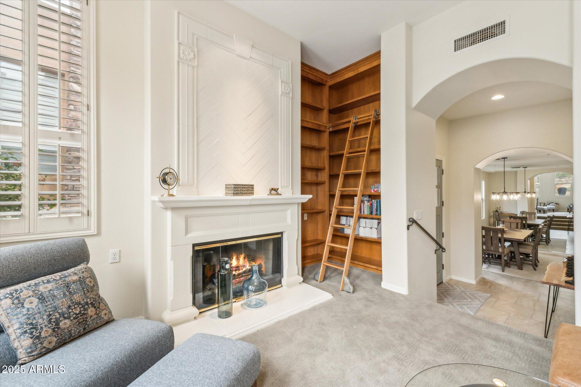 28990 N WHITE FEATHER Lane 182