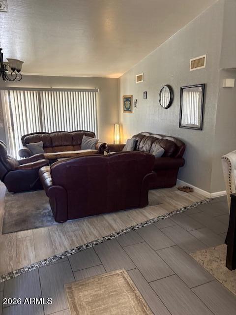 3935 W Willow Avenue