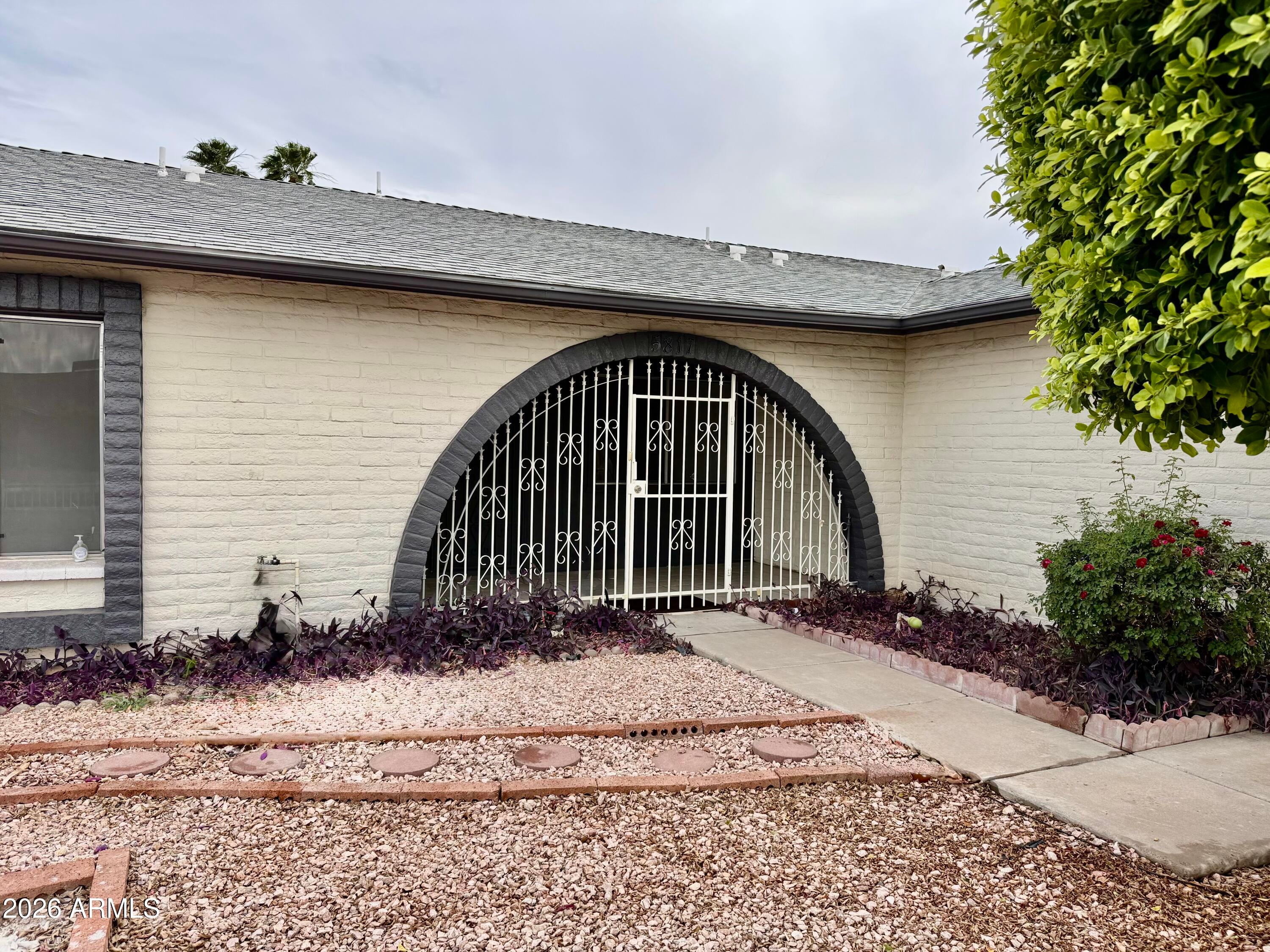 5817 W TIERRA BUENA Lane