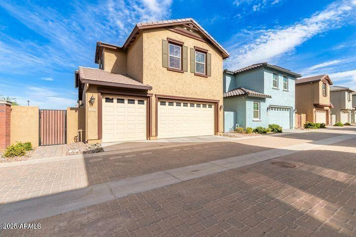 3933 E Perkinsville Street