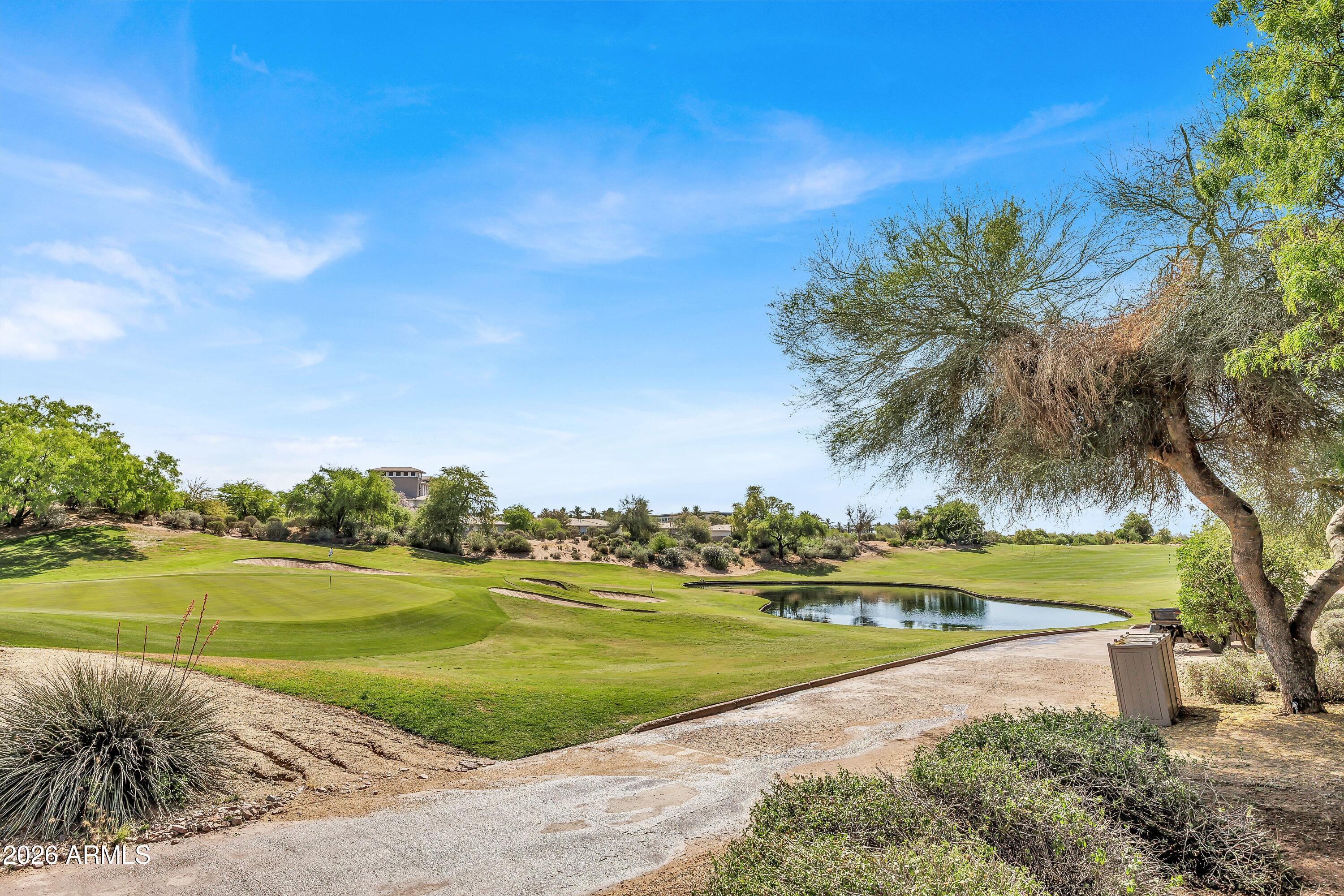 15221 N CLUBGATE Drive 1040