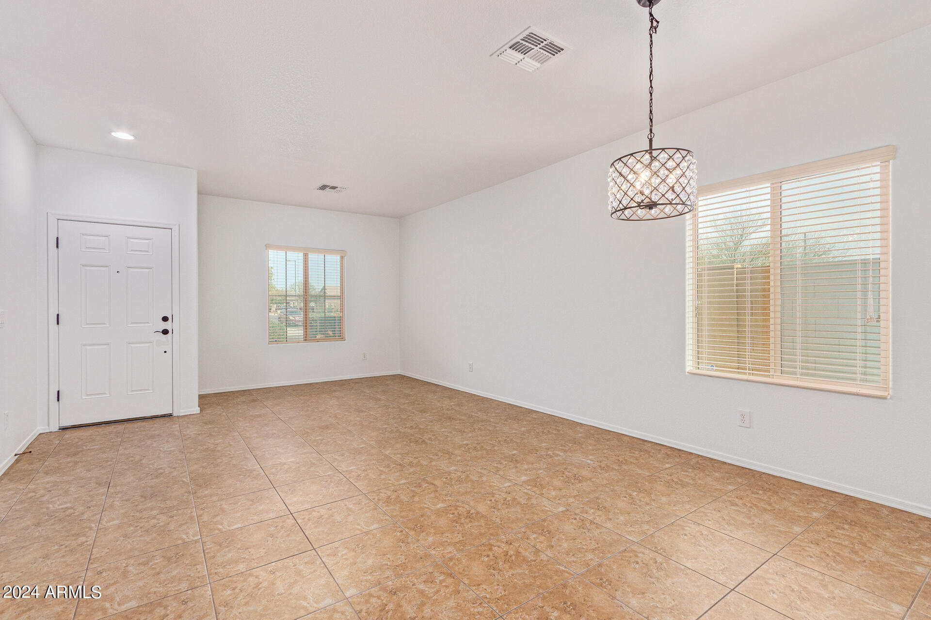 19137 W MONROE Street