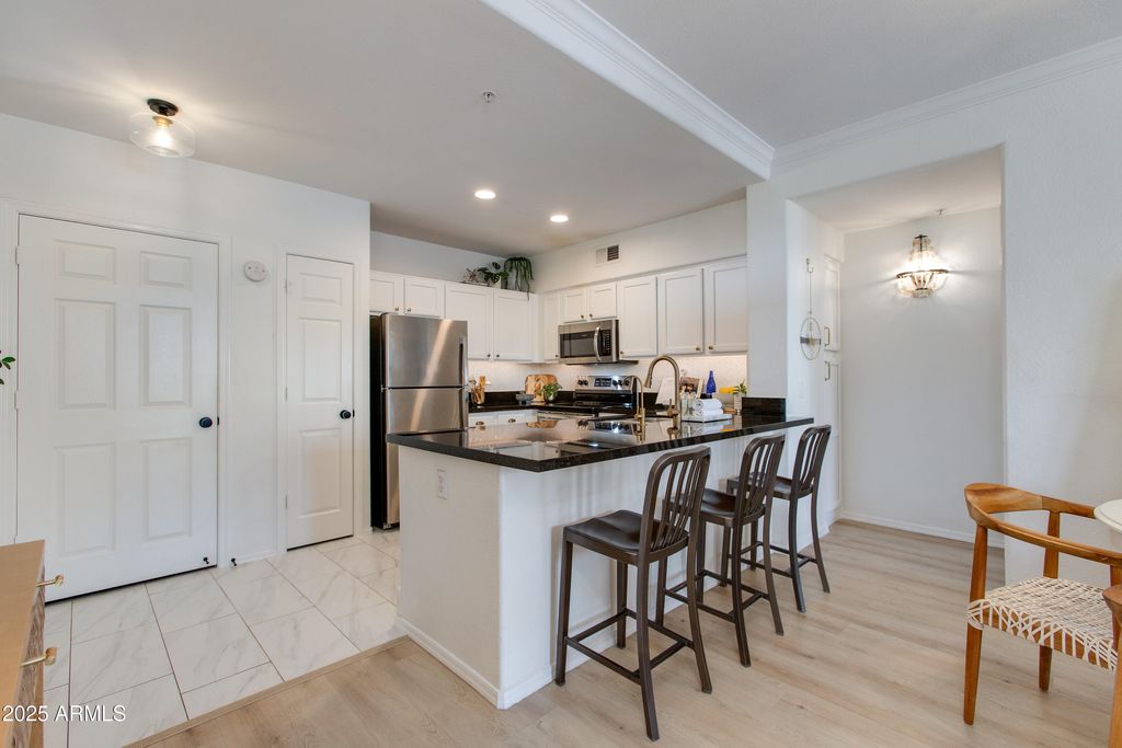 Photo of 20100 N 78th Place #1048, Scottsdale, AZ 85255 (MLS # 6864370)