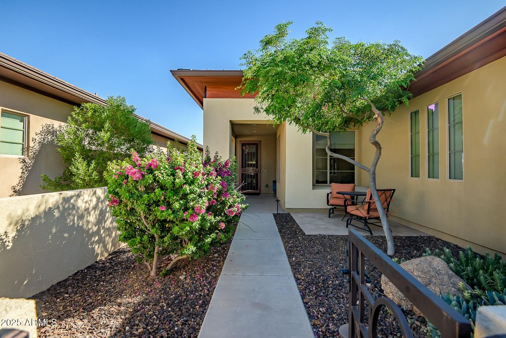 Photo of 13159 W Lone Tree Trail, Peoria, AZ 85383 (MLS # 6918101)