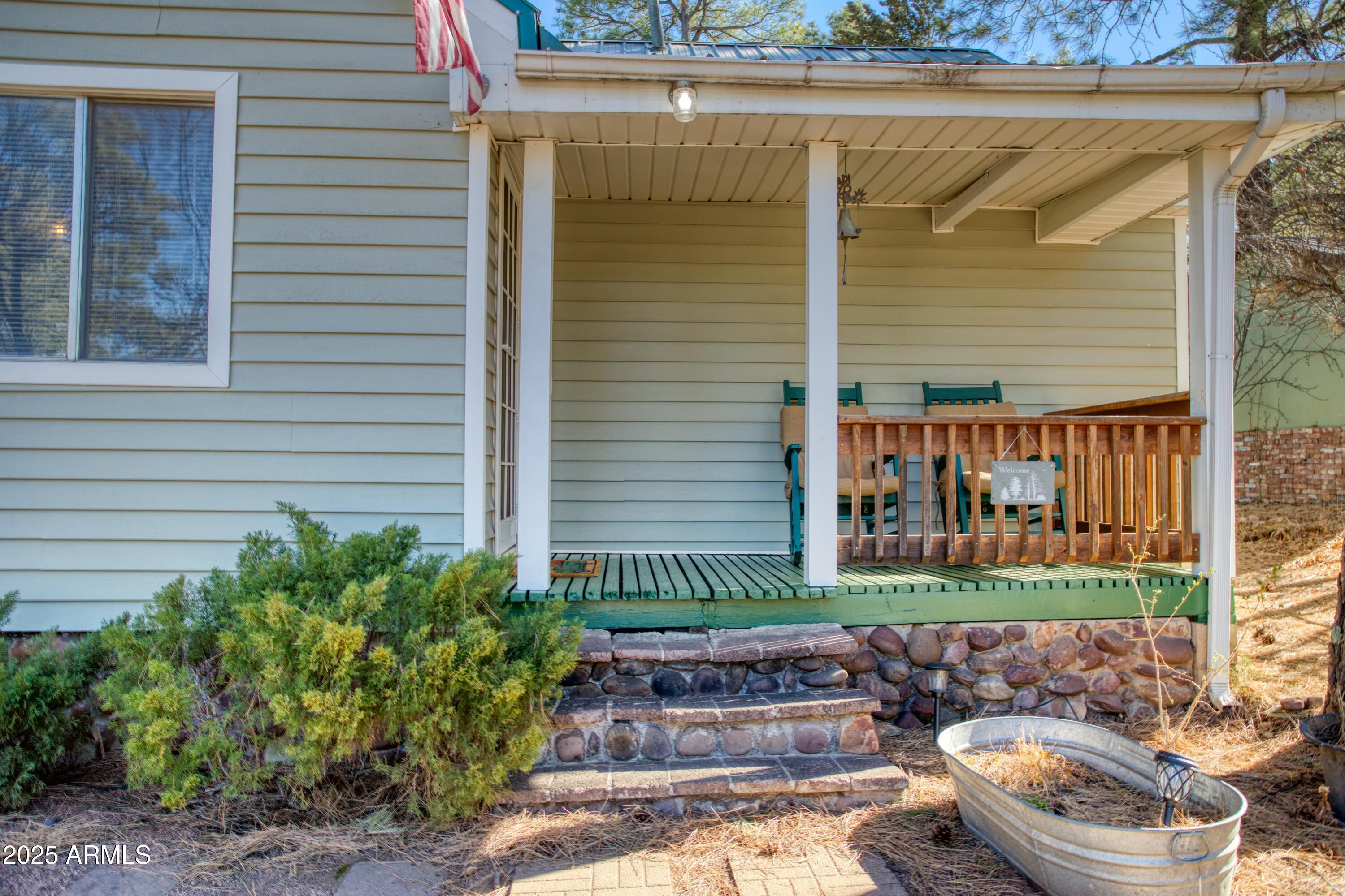 2185 FOREST PARK Drive