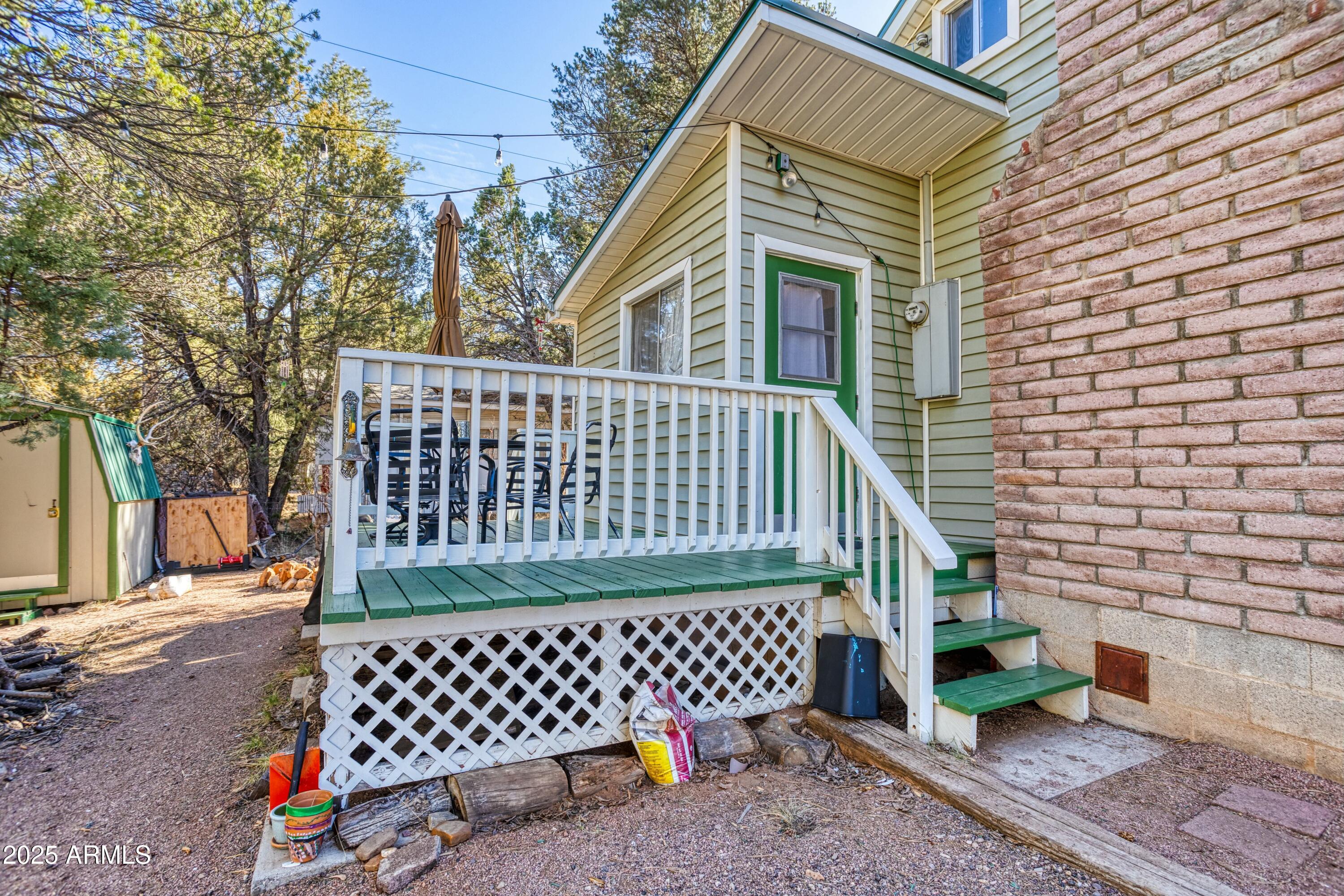 2185 FOREST PARK Drive