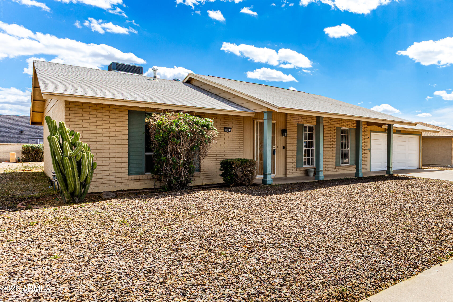 10803 W CAMELOT Circle