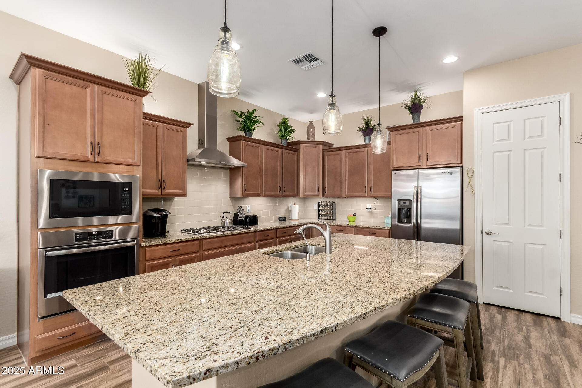 18190 N STONEGATE Road