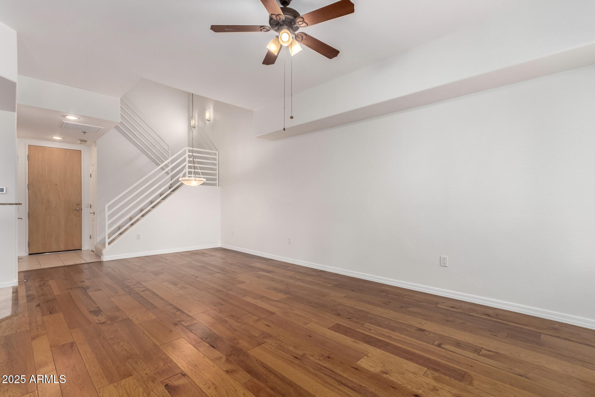 16 W Encanto Boulevard 26