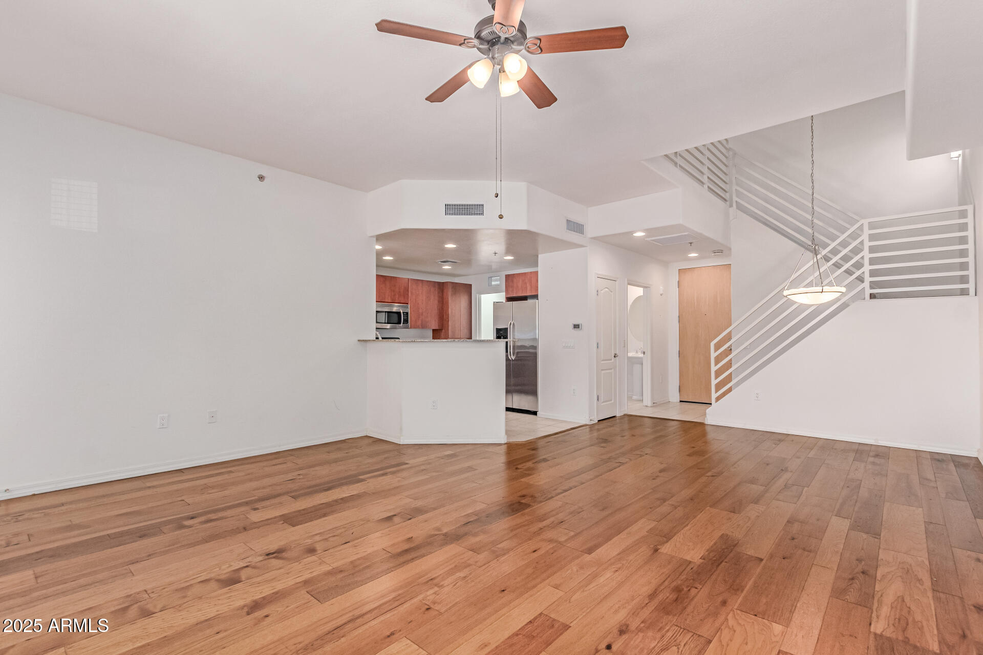 16 W Encanto Boulevard 26