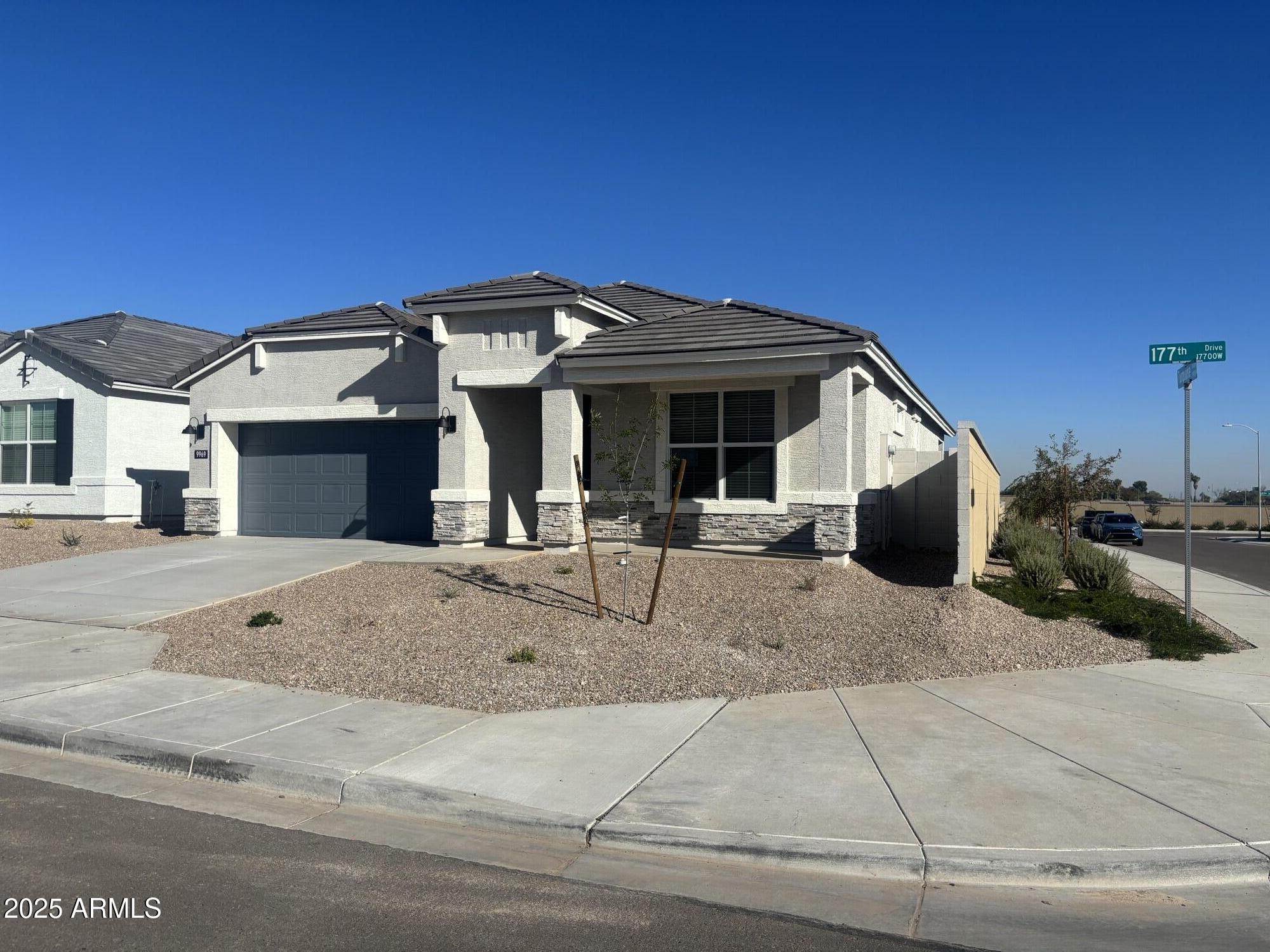 17665 W ONYX Avenue
