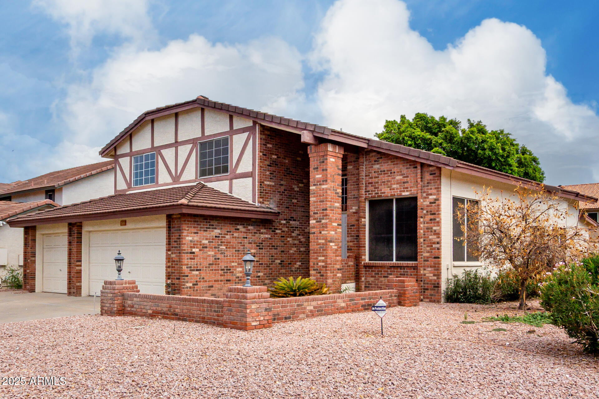 7536 W MAUNA LOA Lane