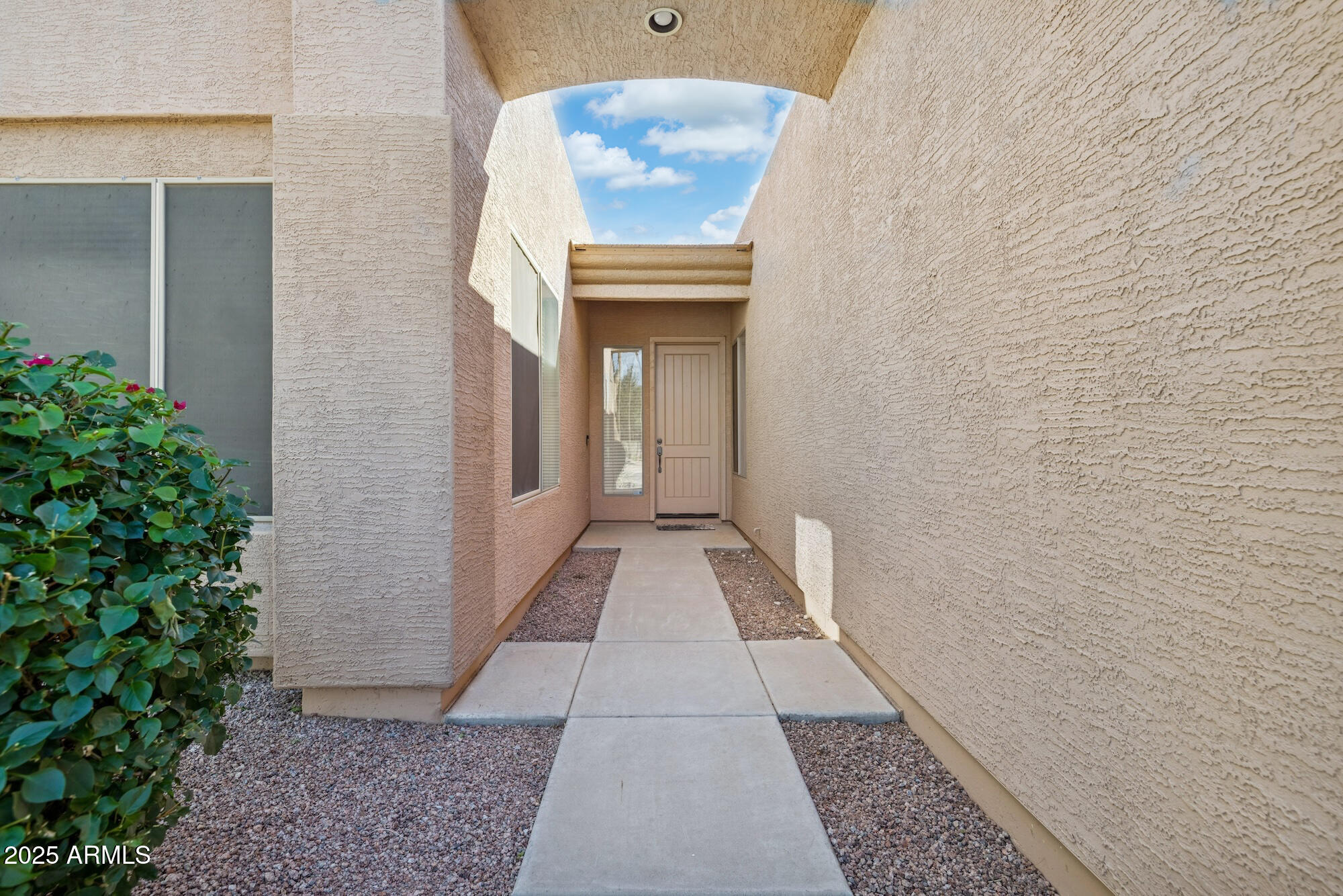 1963 S NAVAJO Way