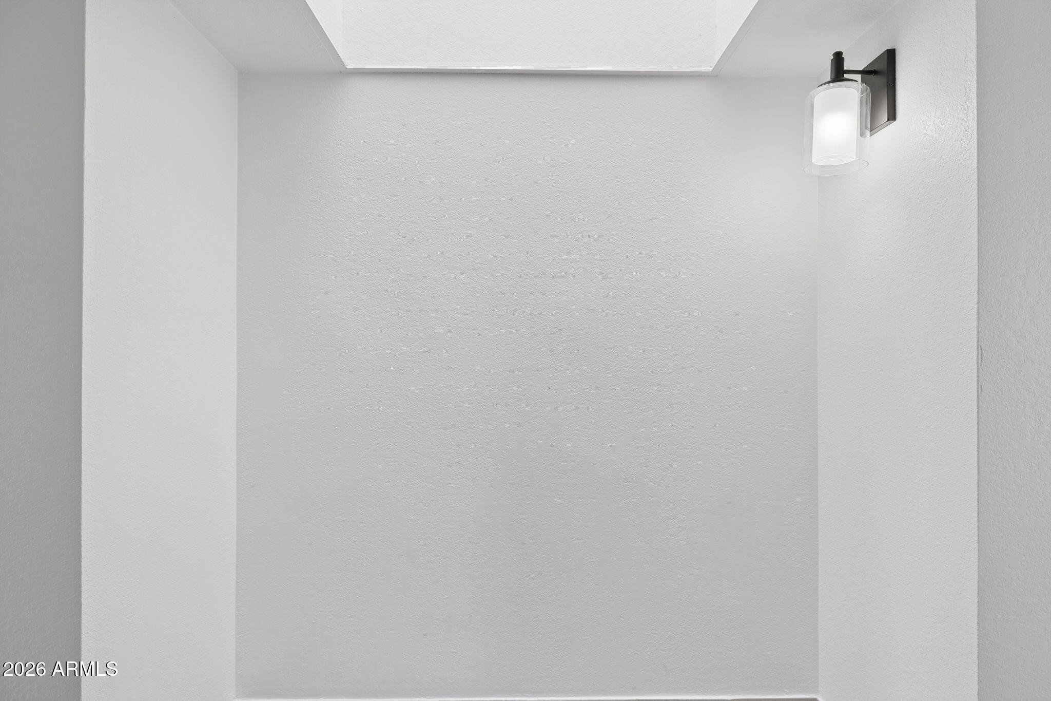 8344 N 21ST Drive I207