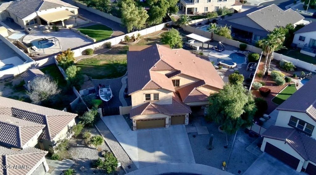 Photo of 7727 N 86th Lane, Glendale, AZ 85305 (MLS # 6955385)