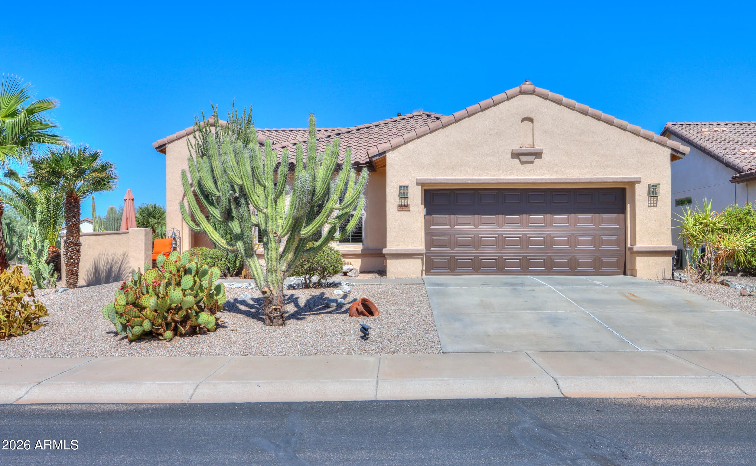 5278 N COMANCHE Drive