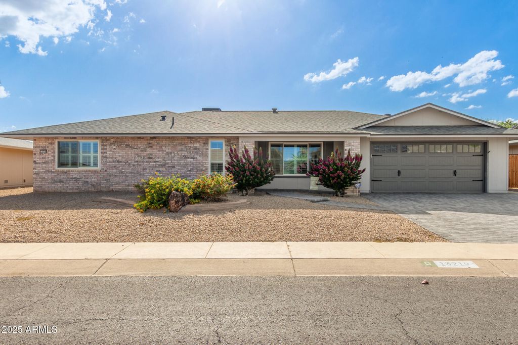 Photo of 13219 W Bonanza Drive, Sun City West, AZ 85375 (MLS # 6932899)