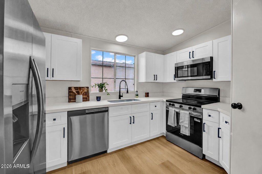 Photo of 6081 S Oakmont Drive, Chandler, AZ 85249 (MLS # 7045857)