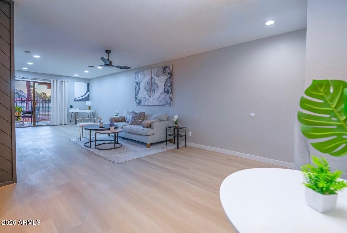 4303 E CACTUS Road 128