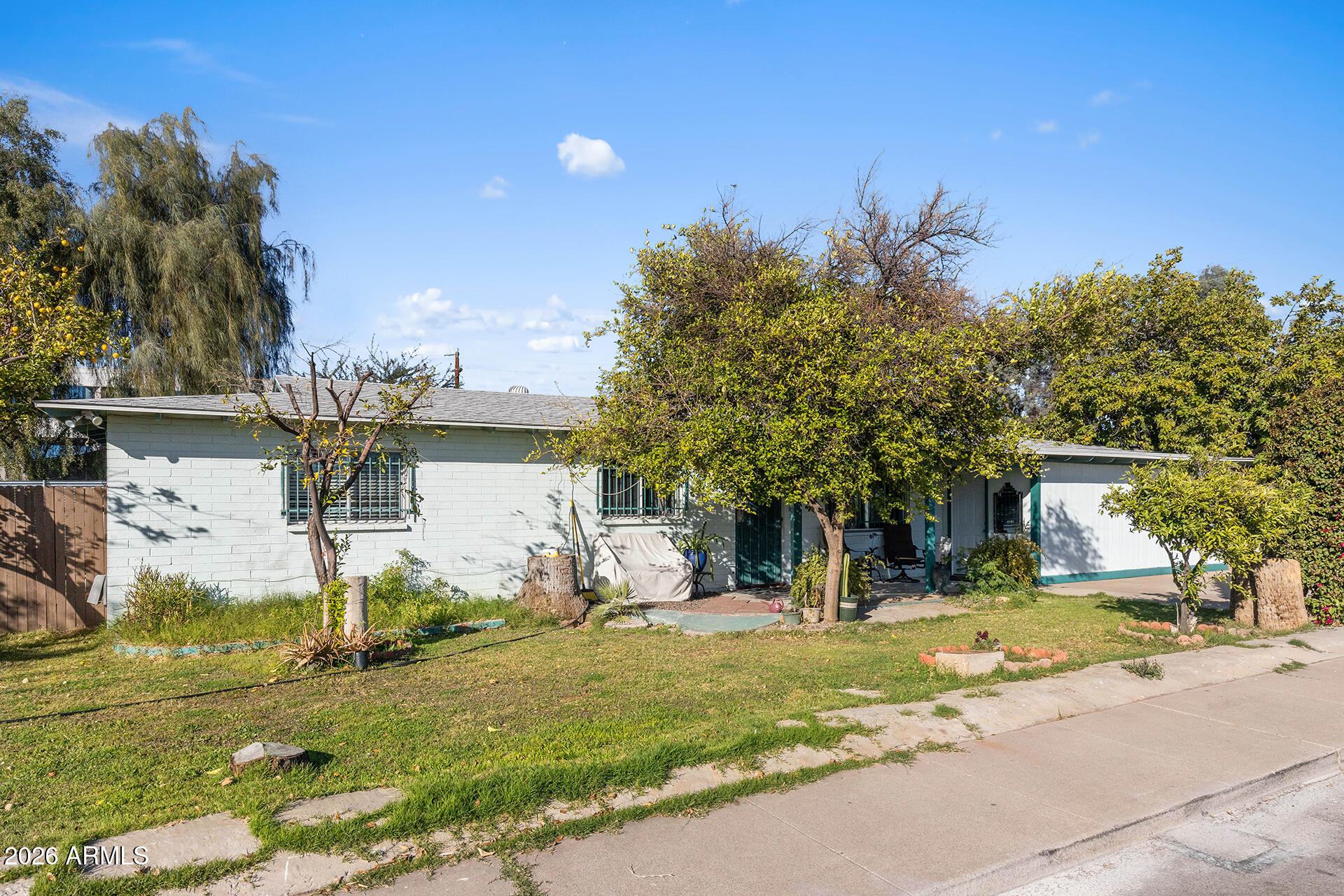 1946 E FAIRMOUNT Avenue