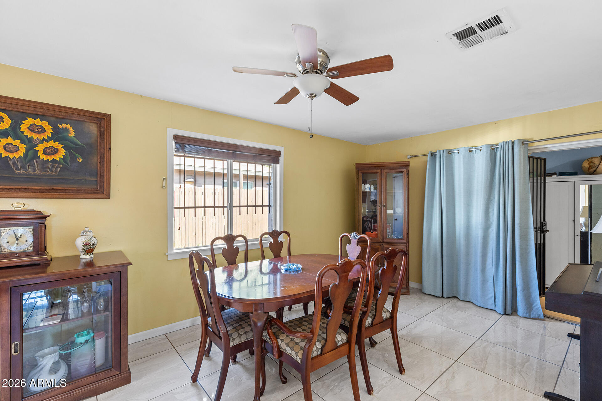 1946 E FAIRMOUNT Avenue