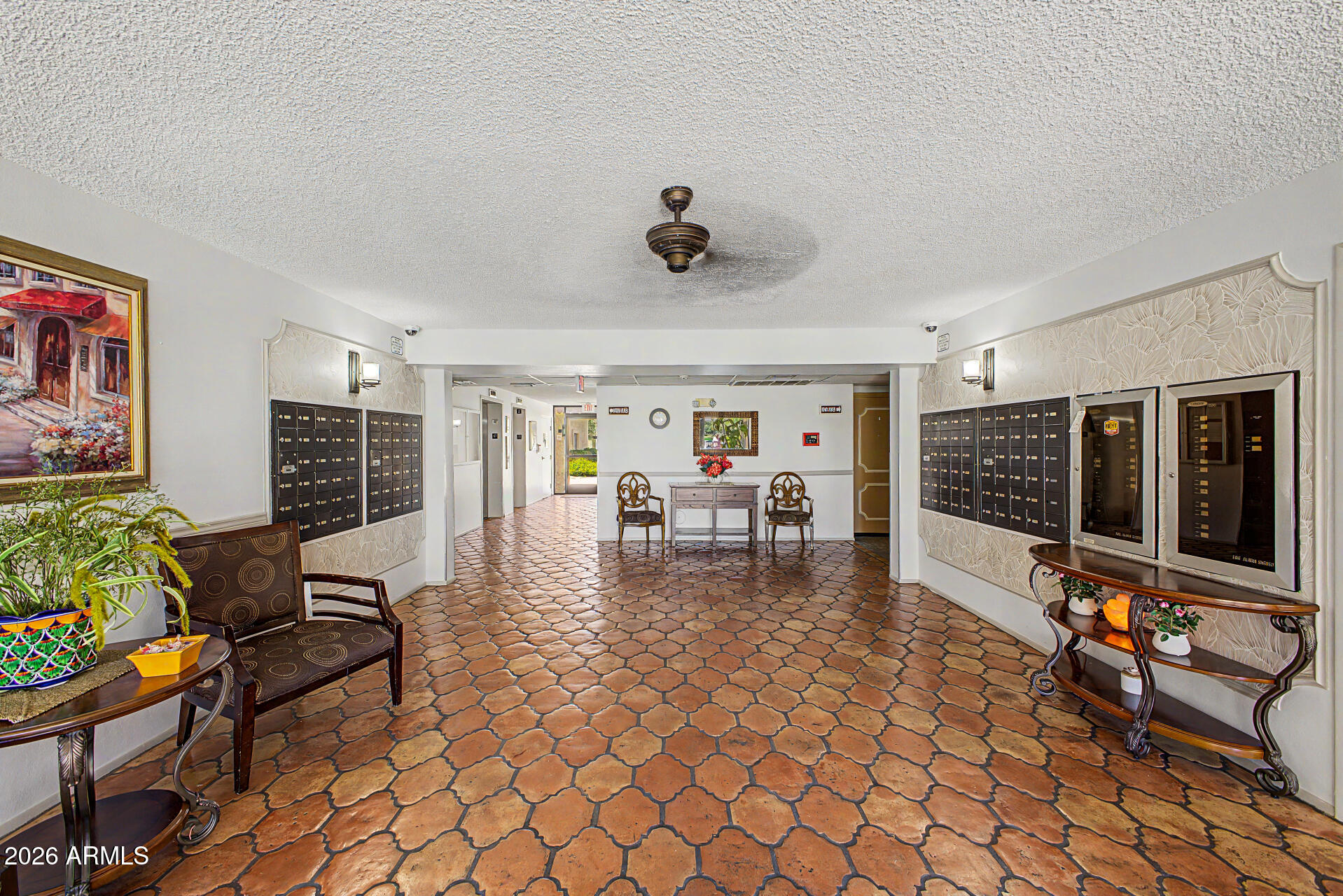 3033 E DEVONSHIRE Avenue 1021