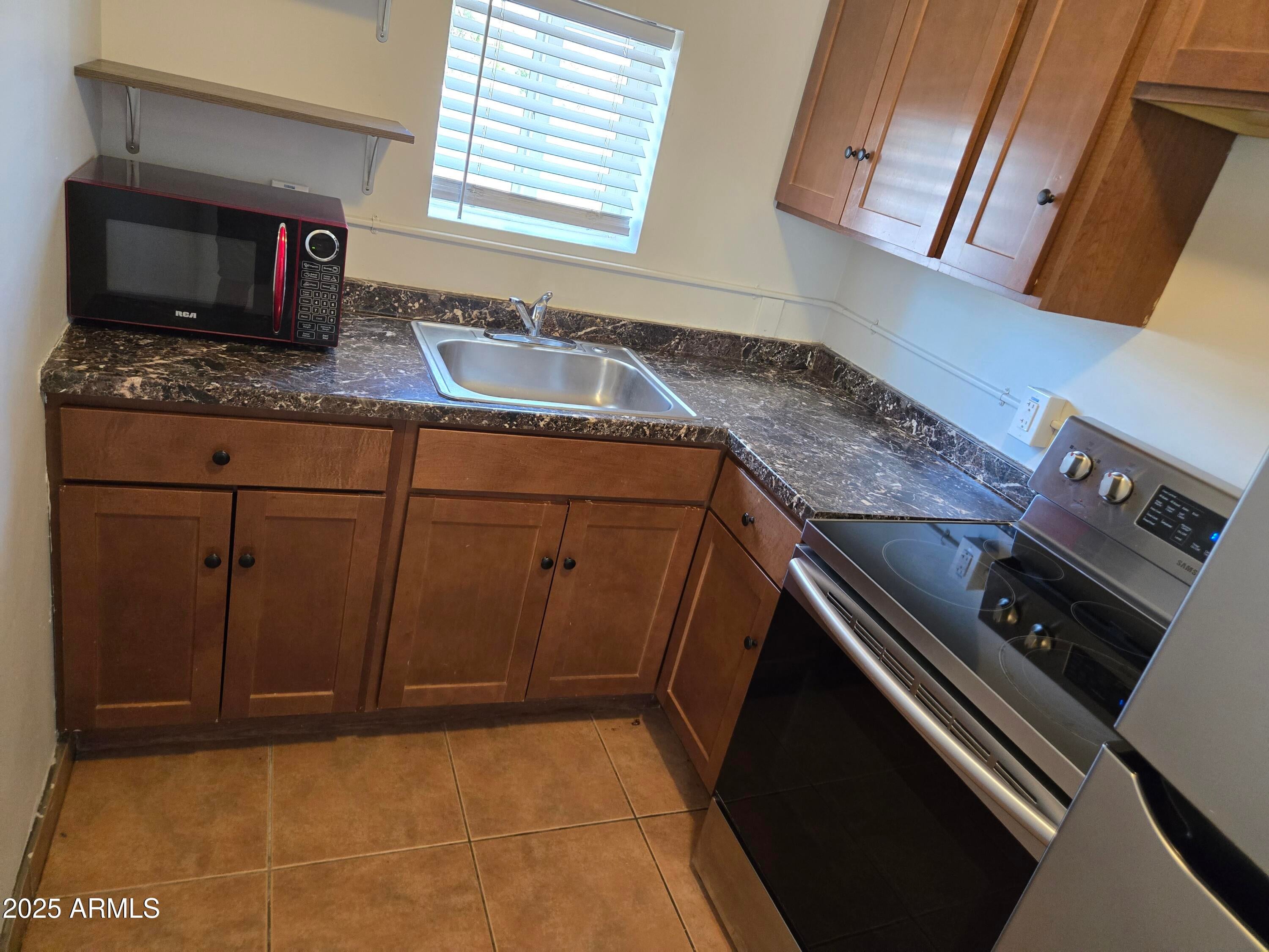 145 W Wickenburg Way Apt D