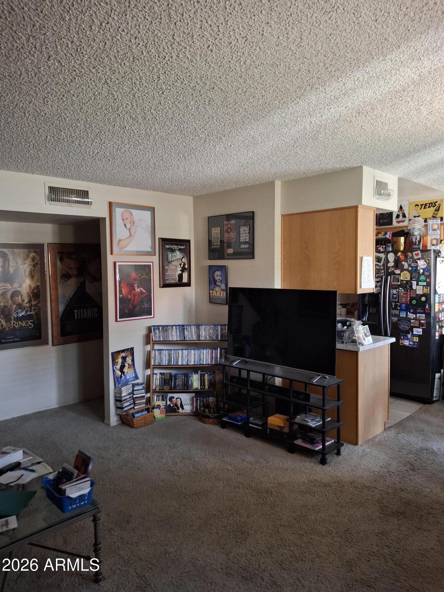 1925 E ORANGE Drive