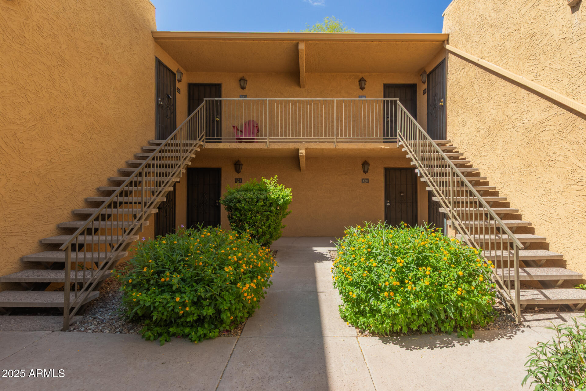 8500 E INDIAN SCHOOL Road 220