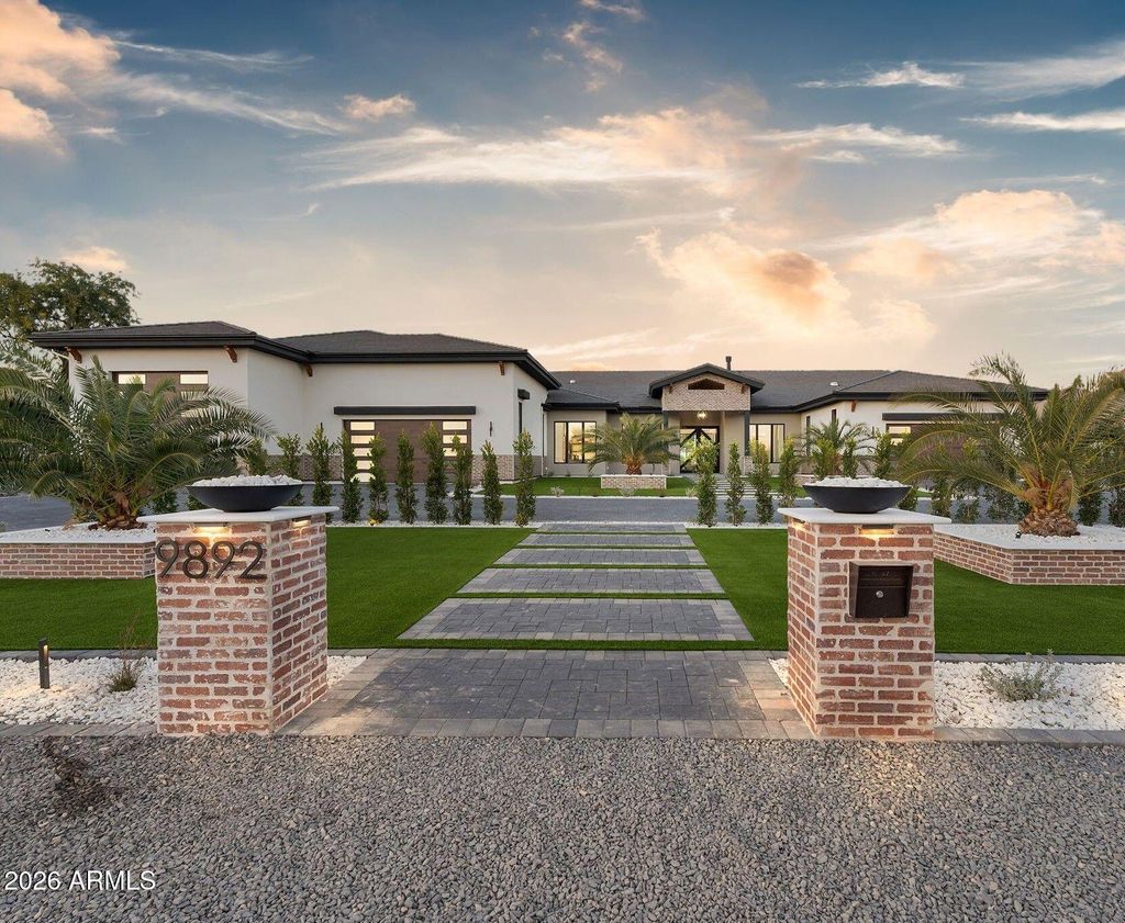 Photo of 9892 E Charter Oak Road, Scottsdale, AZ 85260 (MLS # 6975494)