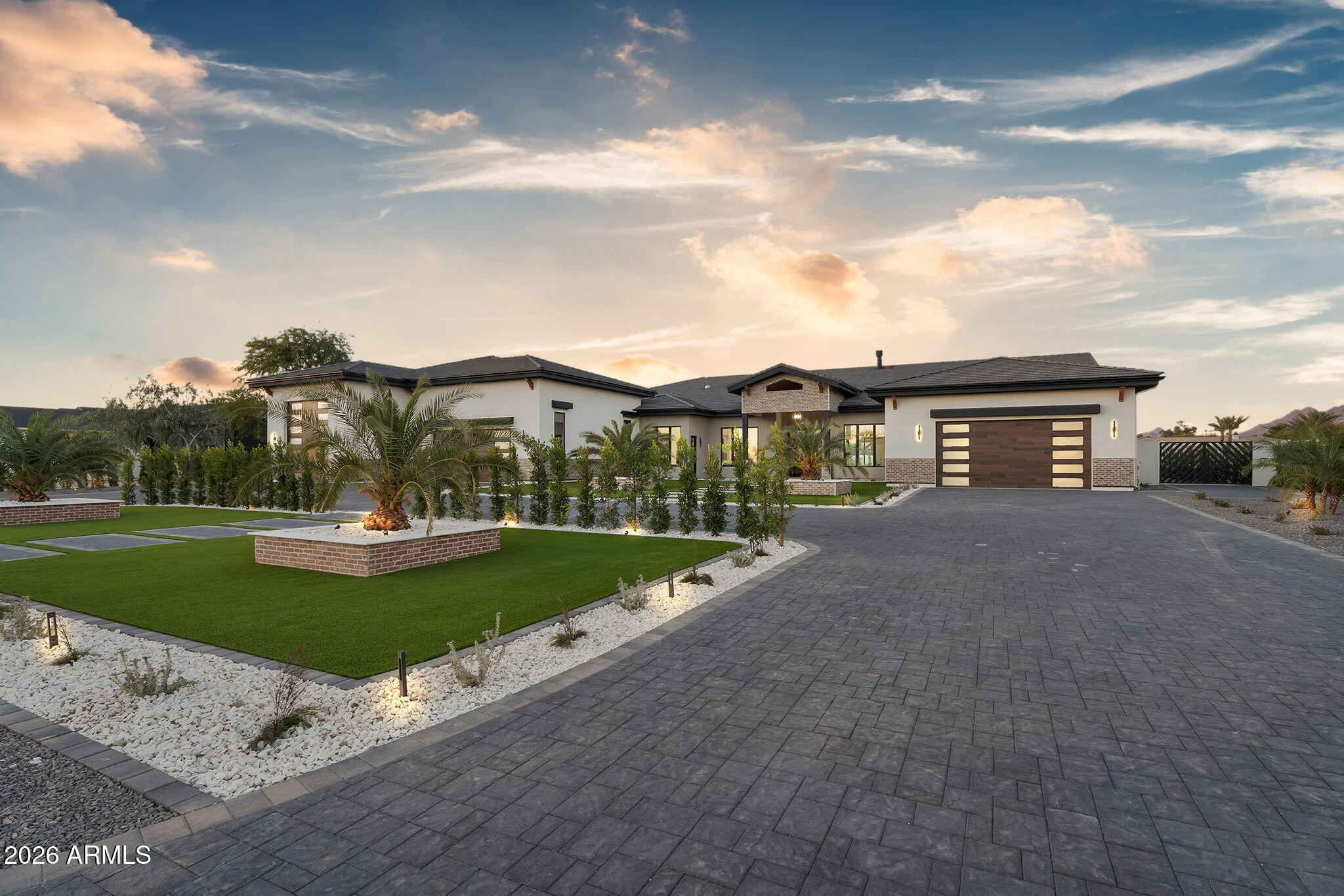 9892 E Charter Oak Road