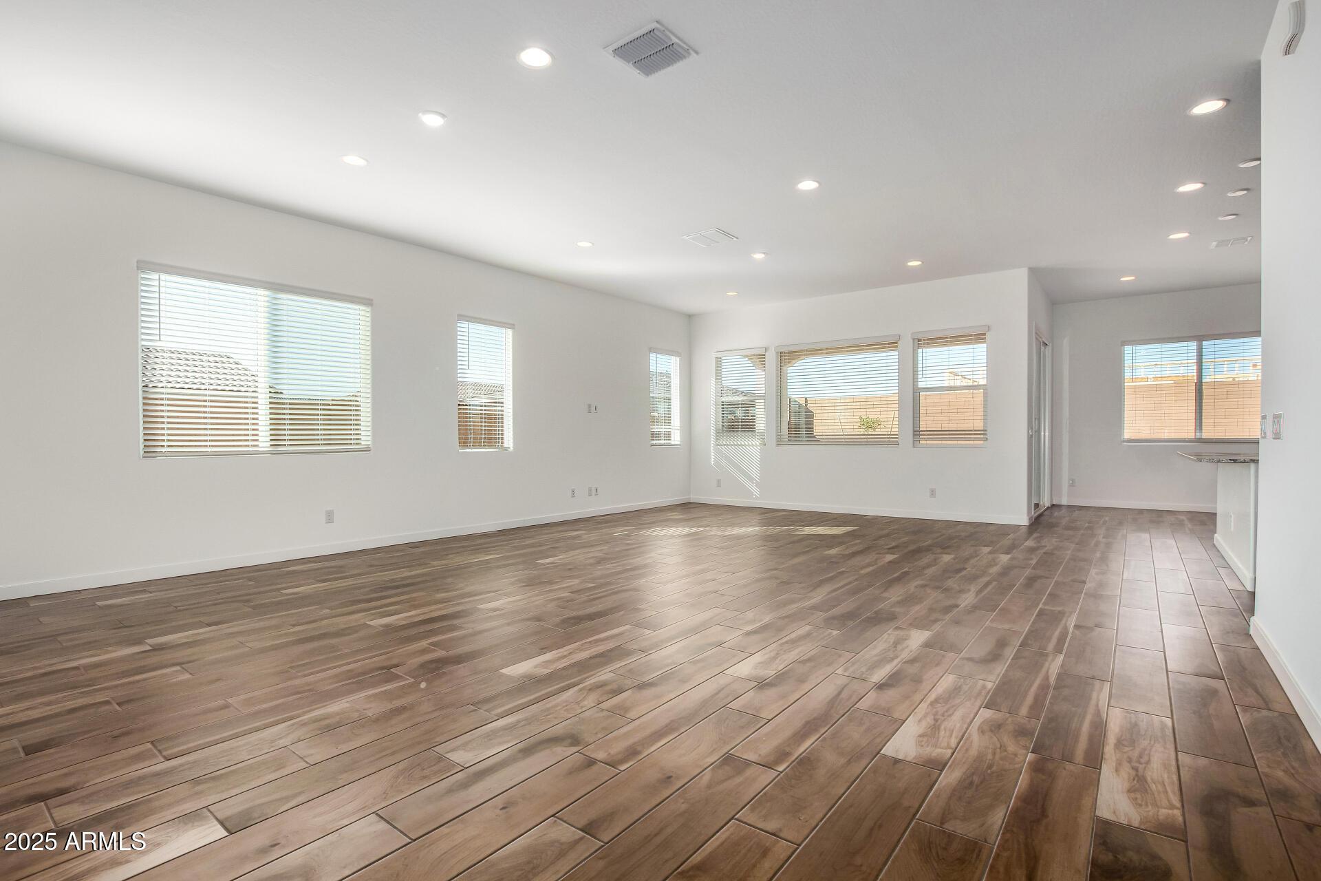 14958 W Smoketree Drive